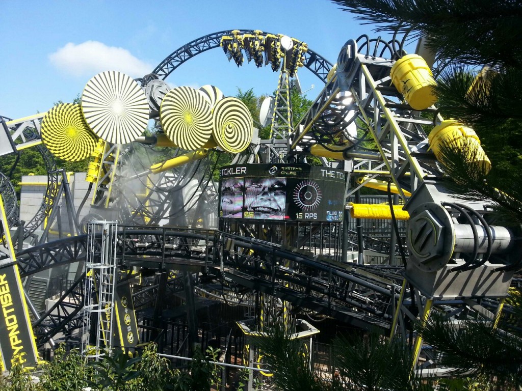 the-smiler-rollercoaster-opening-day-at-alton-towers