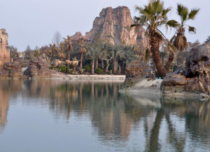 Episode 157 – Mercedes Joins Us to Chat Shanghai Disney & Disneyland!