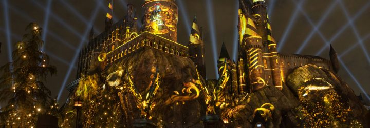 Christmas is Coming to Hogwarts at Universal Studios Hollywood