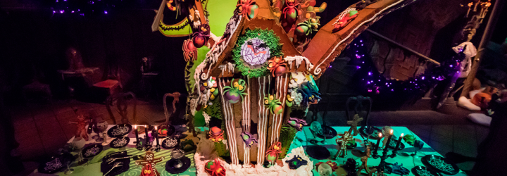 Check Out How Disney Installs The Haunted Mansion Gingerbread House At Disneyland